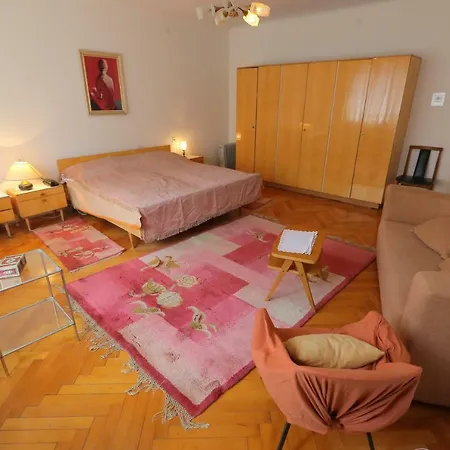 בית הארחה Apartman Jure